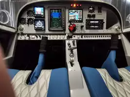 Aéroclub des grands lacs cockpit